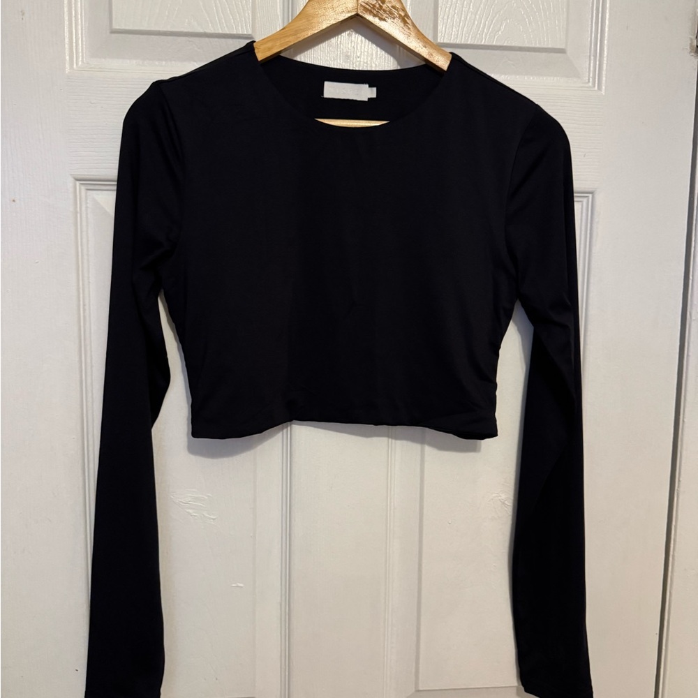 Meshki Black Fitted Long Sleeve Crop Top